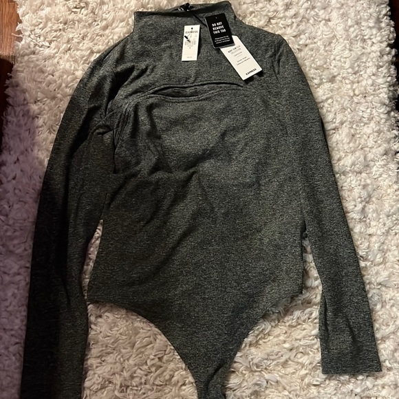 Nwt cut out bodysuit size med - Picture 1 of 4
